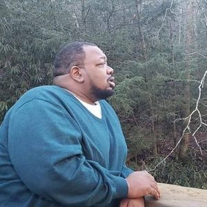 Meet your Posher, Travis